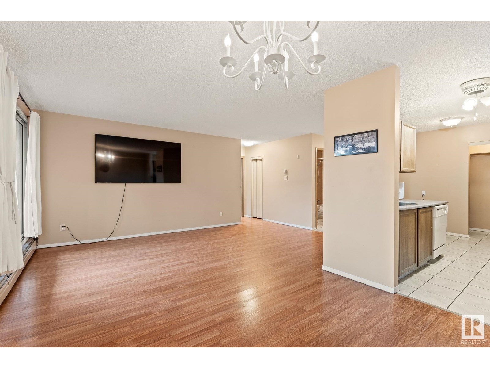 311 2315 119 St Nw