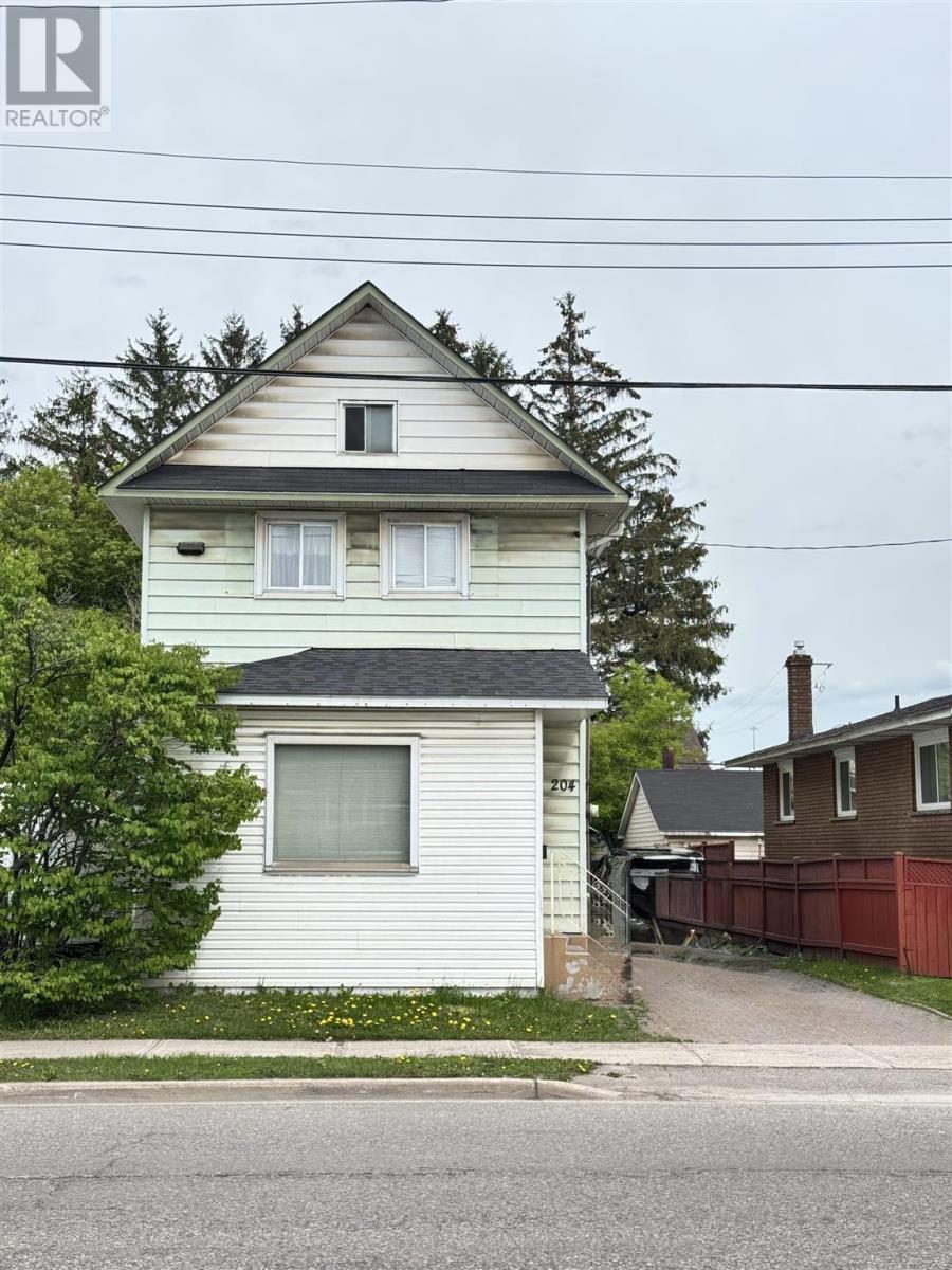 204 Goulais Ave