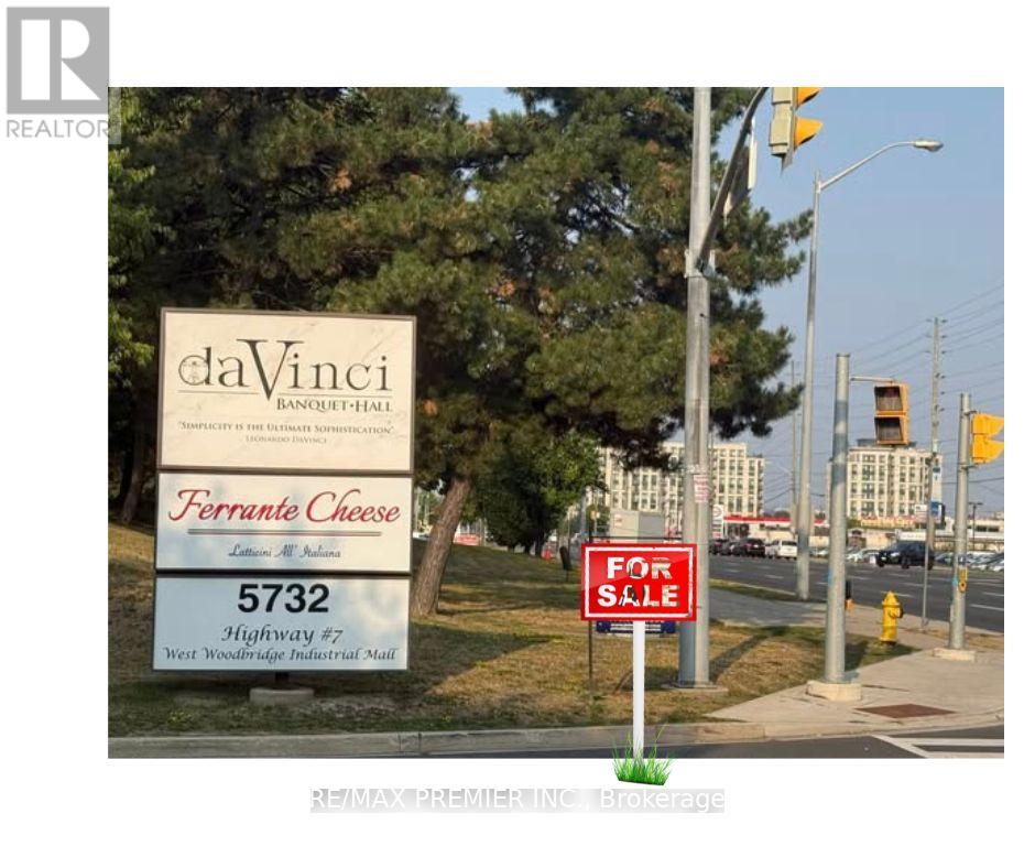24 5732 Highway 7