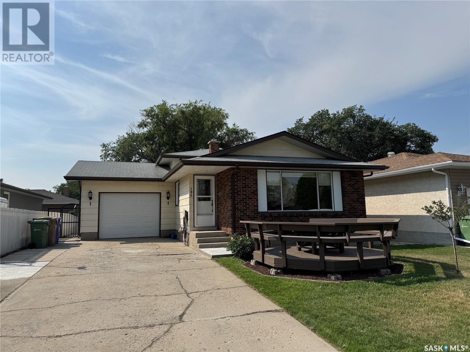 186 Bothwell Crescent