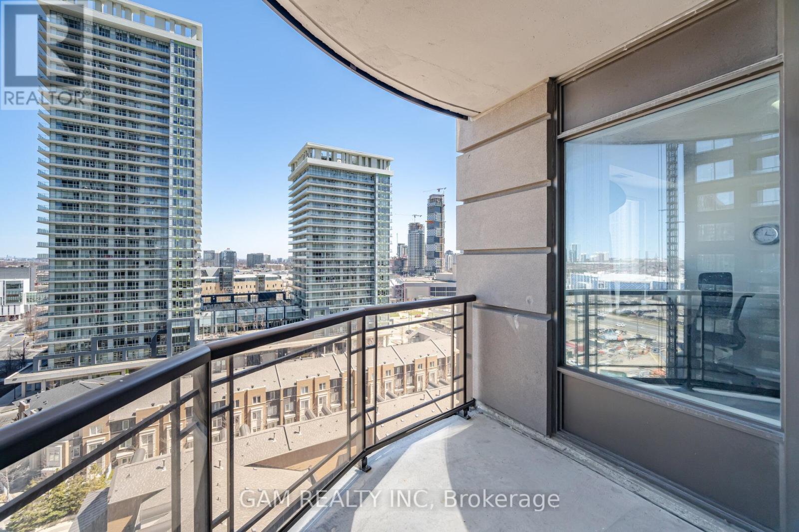 1102 385 Prince Of Wales Drive