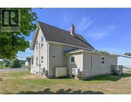 Bedroom - 351 Saint Pierre E Boulevard, Caraquet, NB E1W1B4 Photo 4