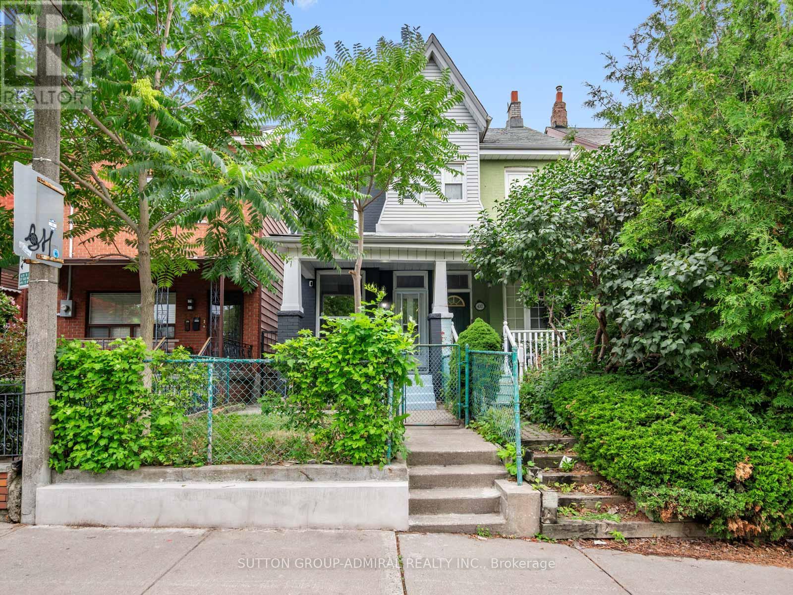 398 Crawford Street
