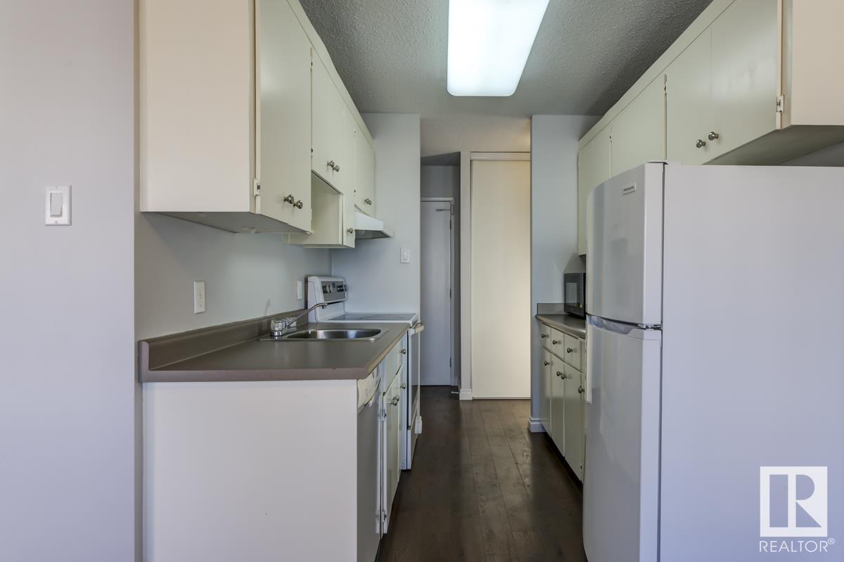 1101 9725 106 St Nw
