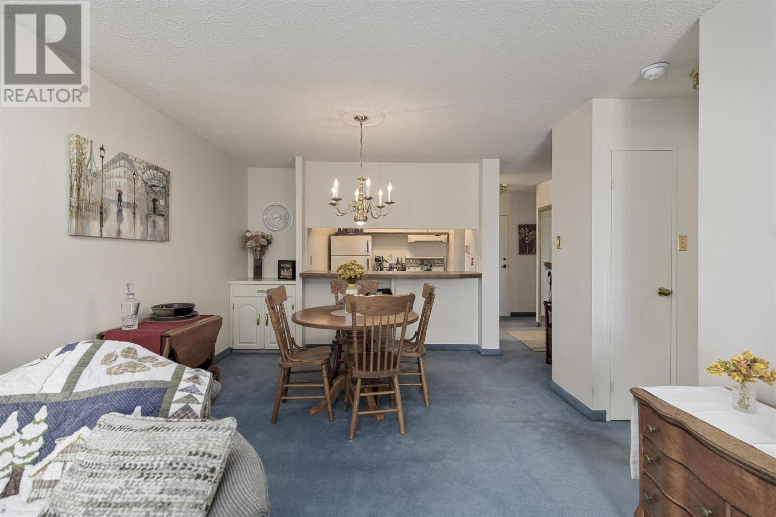 89 Pine St 207