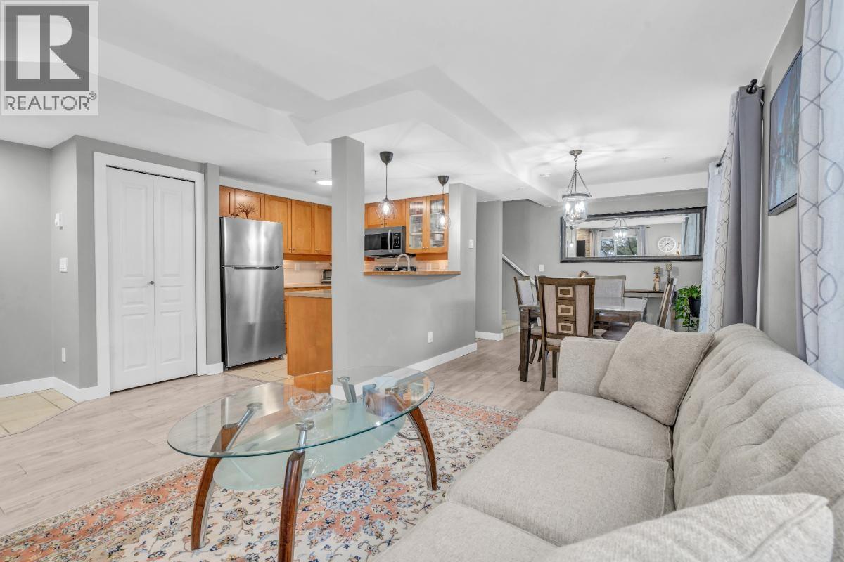 2 288 St Davids Avenue