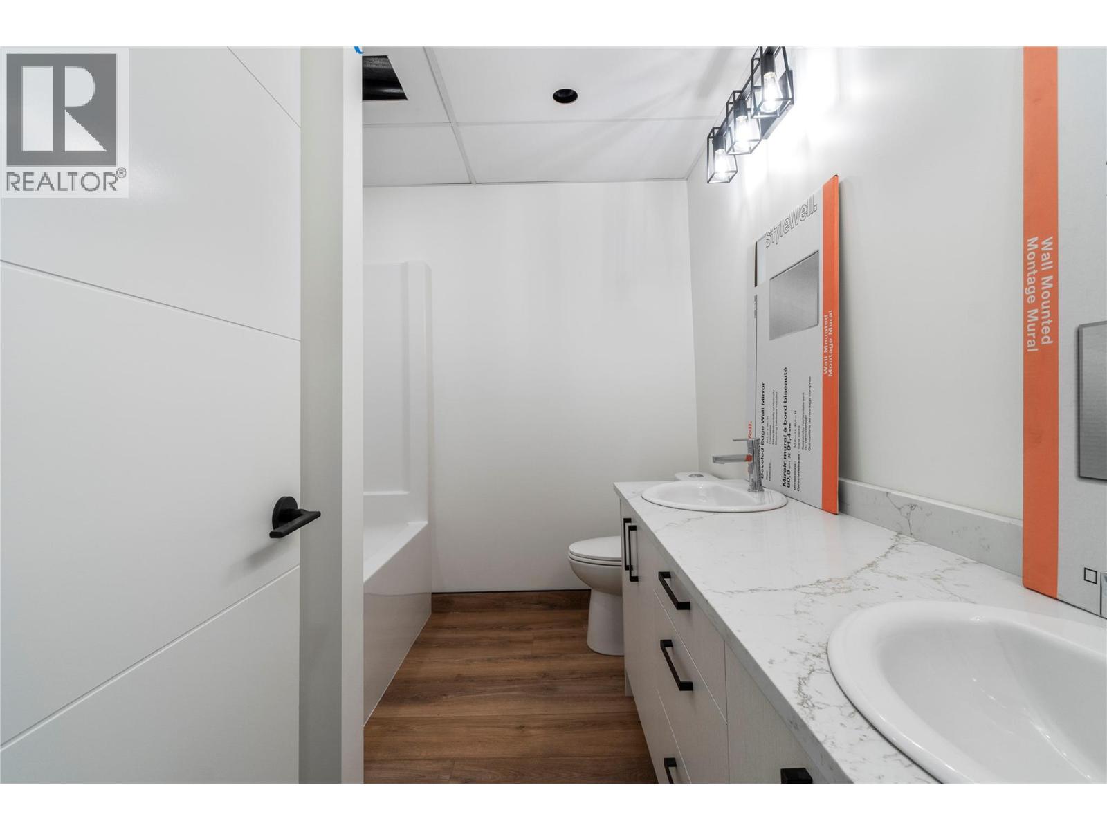 981 12 Street Se Unit 33