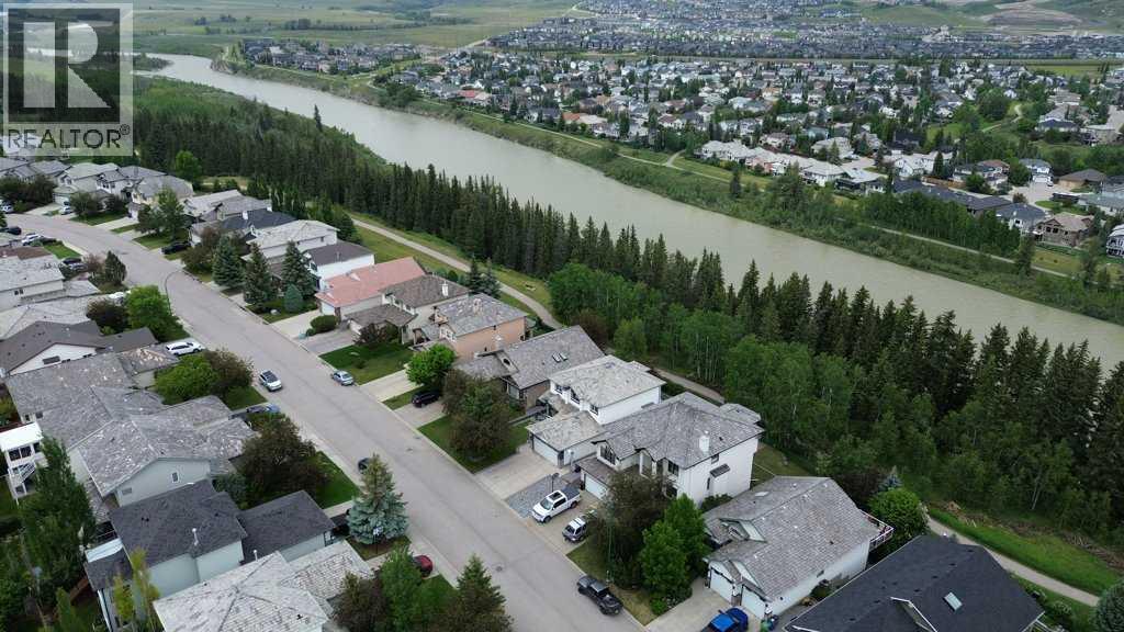 52 Bow Ridge Crescent