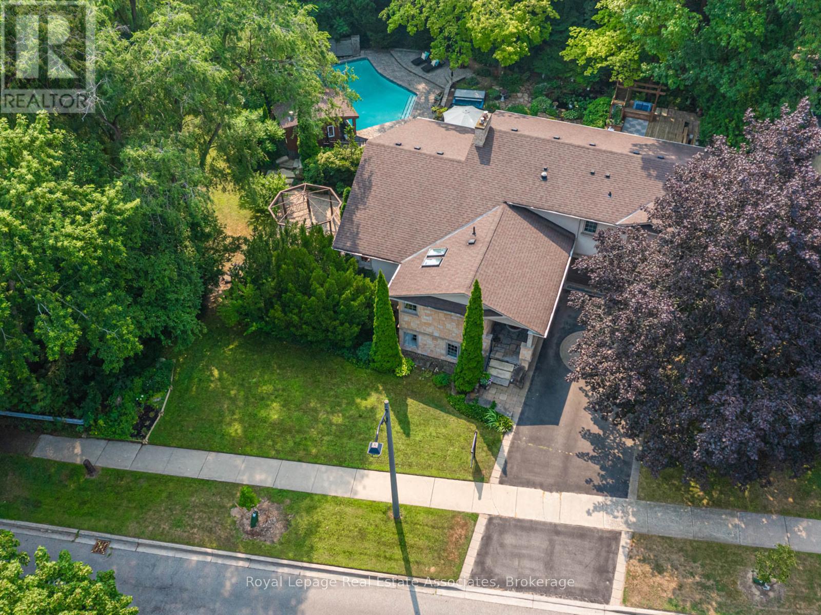 1046 Springhill Drive