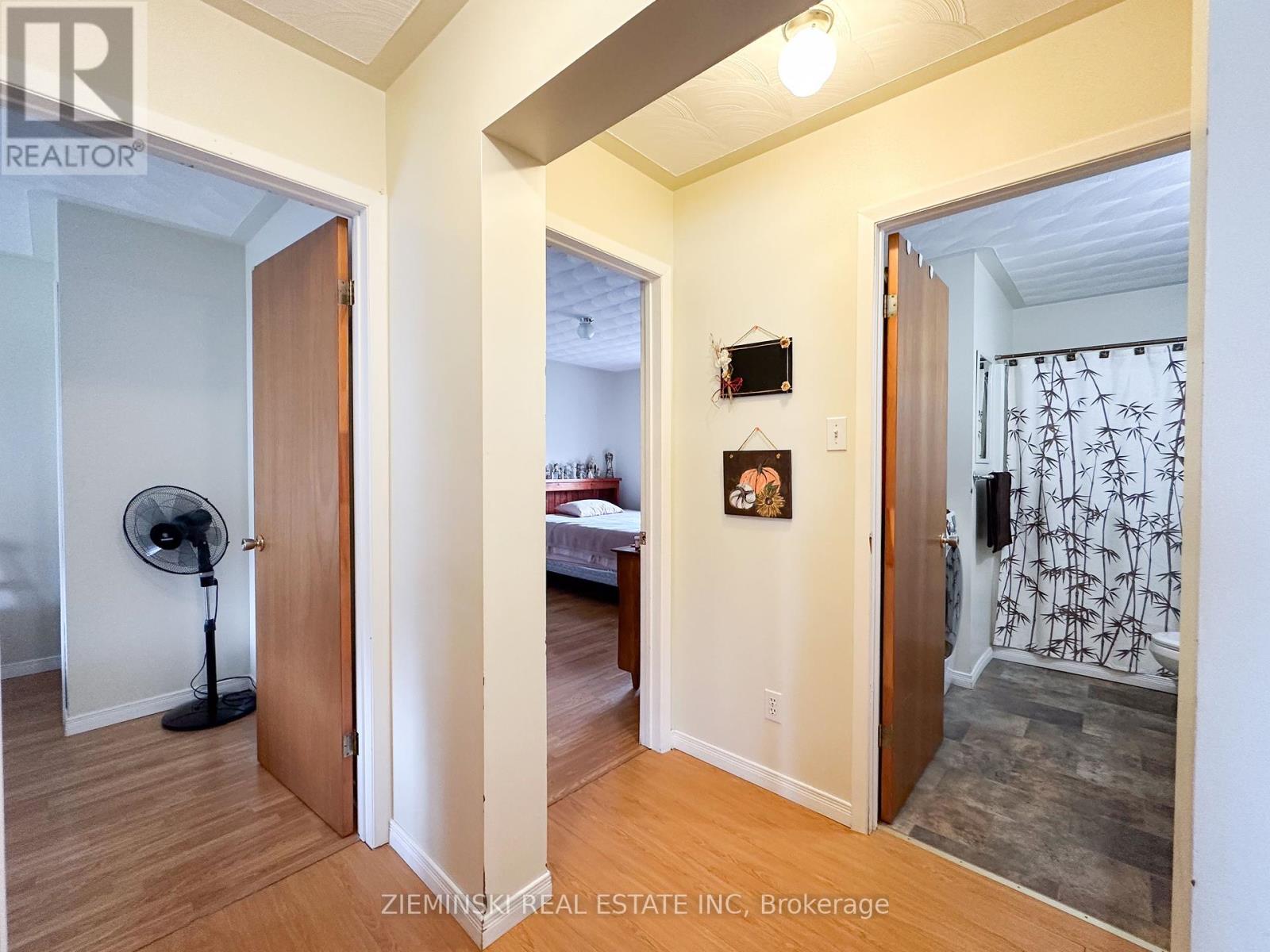 659 Victoria Road