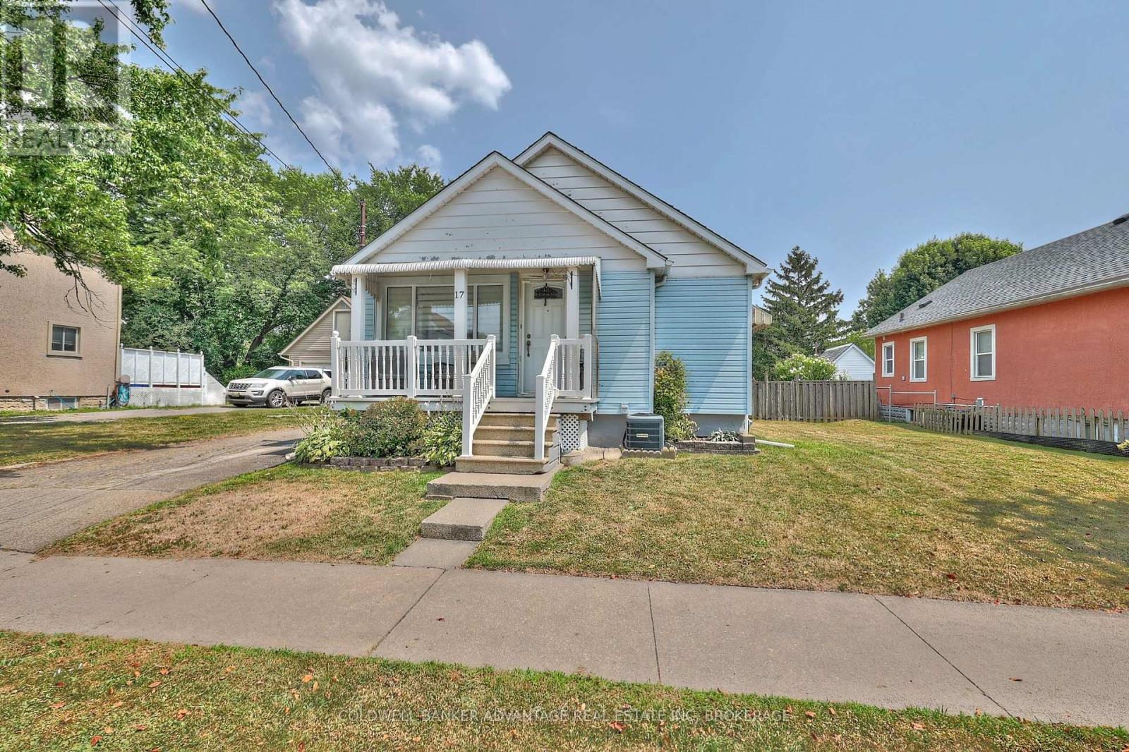 17 Clifford Avenue