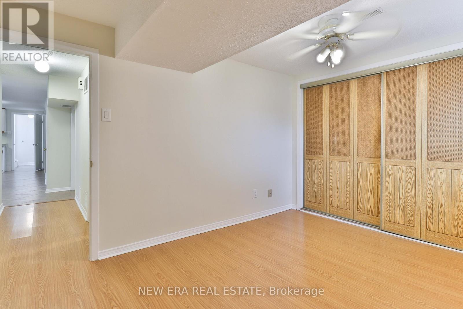 2559 Kingsberry Crescent
