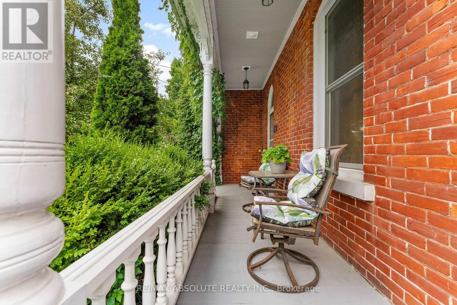 241 John Street N