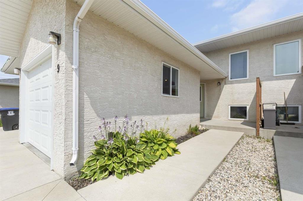 9 Kootenay Way