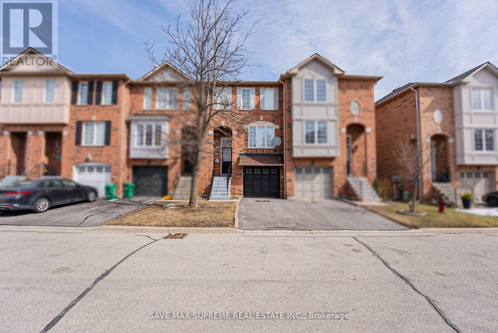 65 2 Clay Brick Court