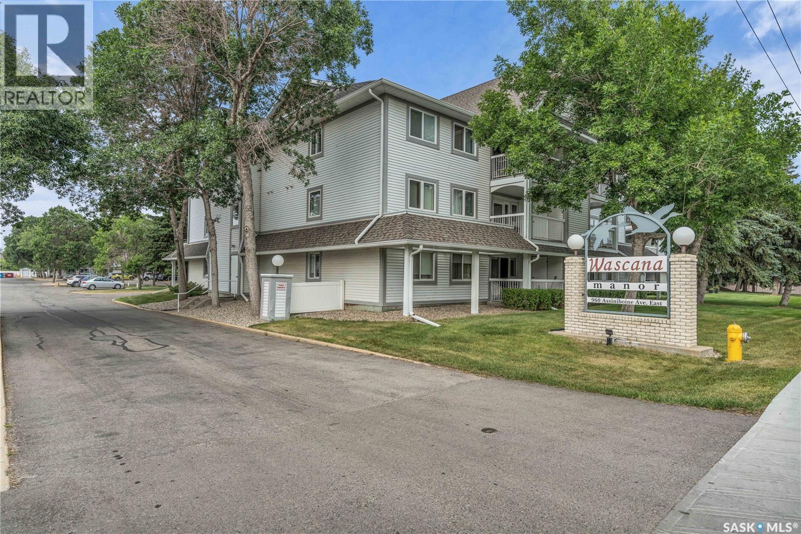 117 960 Assiniboine Avenue E