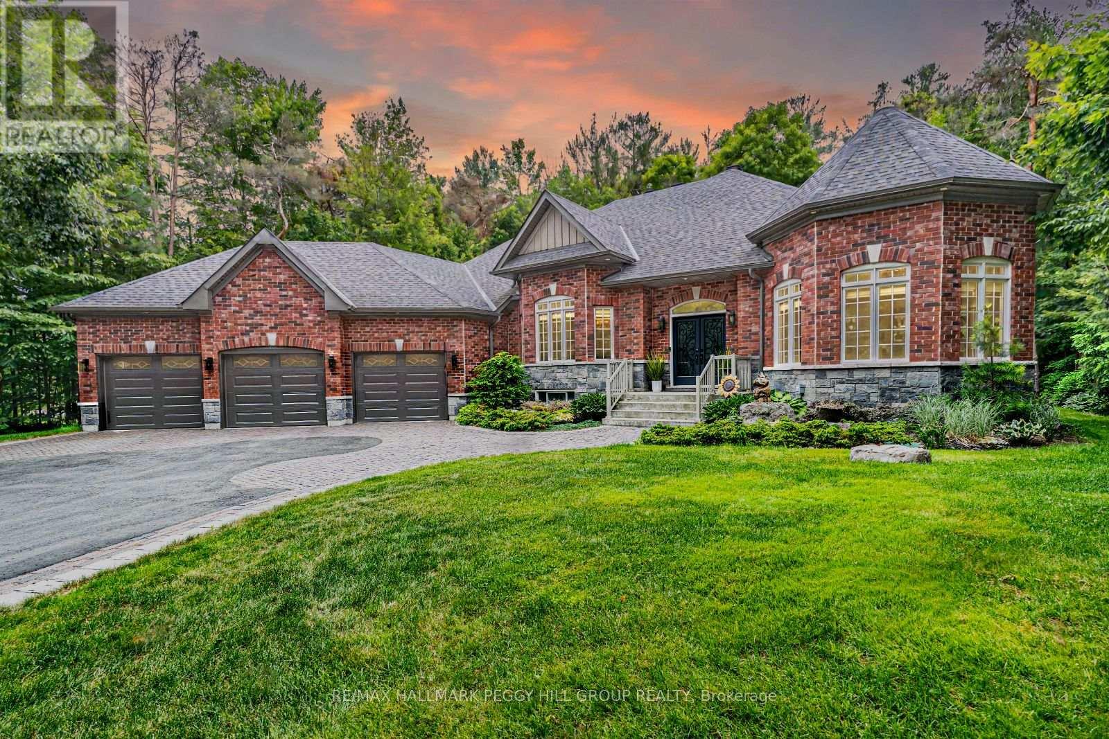 11 Emerald Terrace