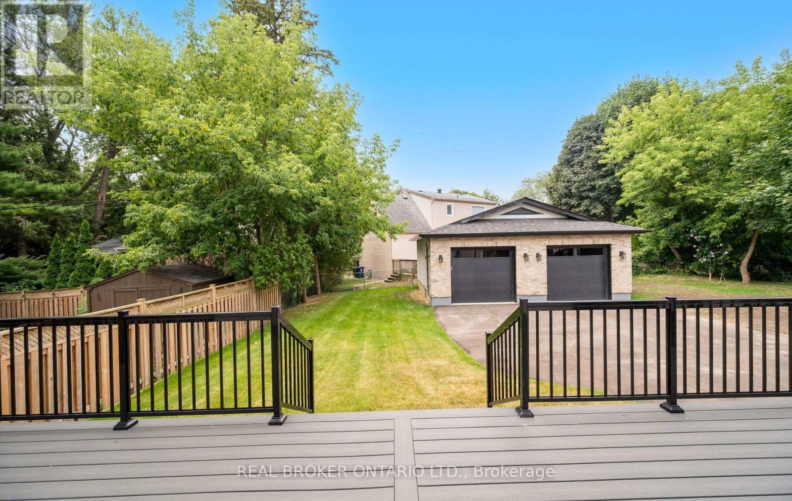 94 Prince Edward Drive S