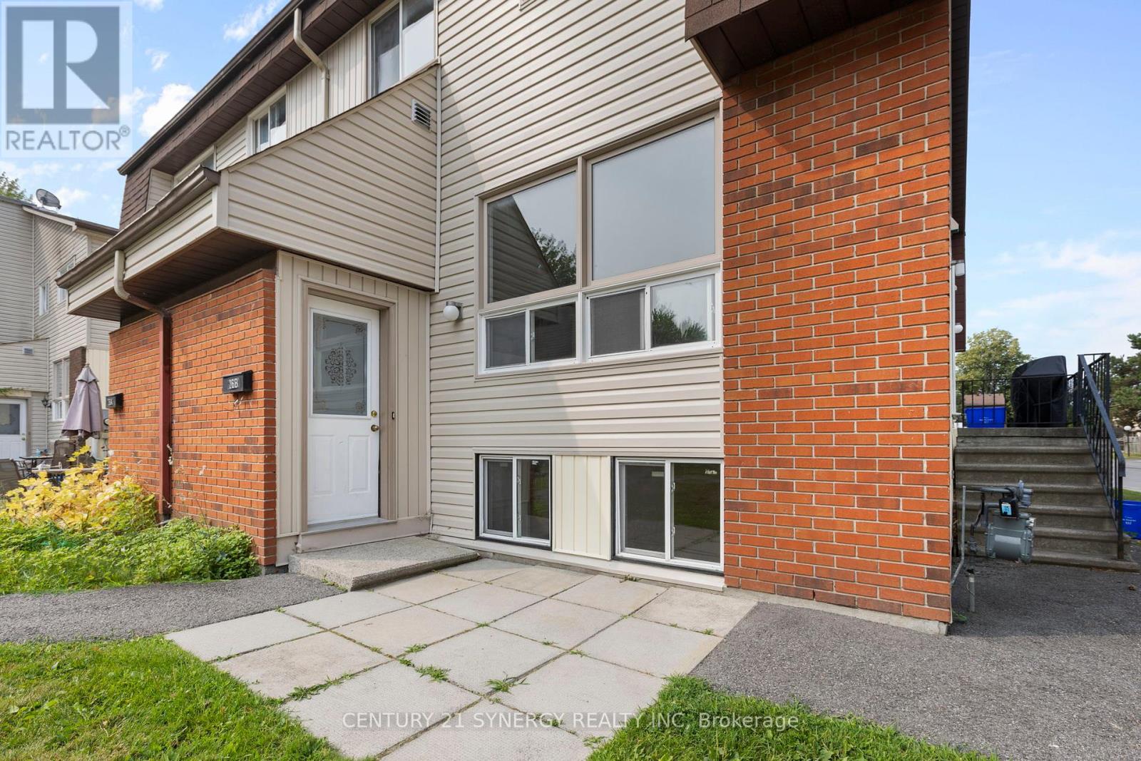 26 B Sonnet Crescent