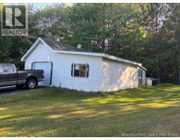 Bath (# pieces 1-6) - 6313 Route 3, Lawrence Station, NB E5A3C4 Photo 4