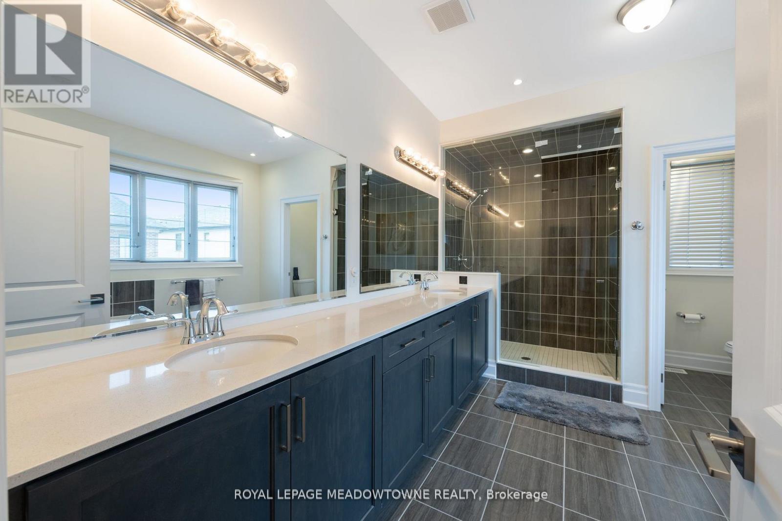 23 Abigail Grace Crescent