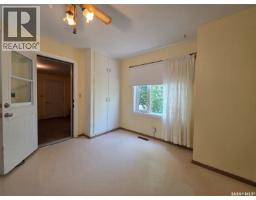 4pc Bathroom - 137 3rd Street W, Ponteix, SK S0N1Z0 Photo 4