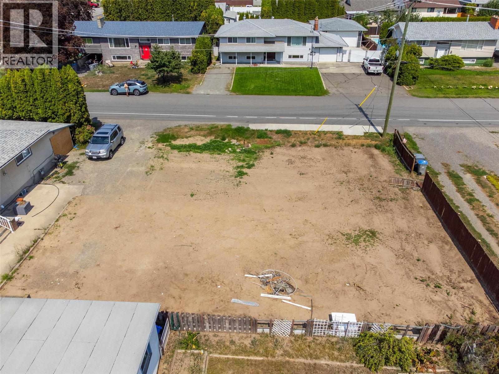 2395 Greenfield Avenue