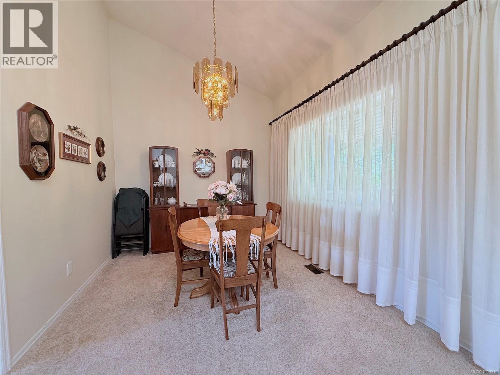 330 Cottonwood Dr