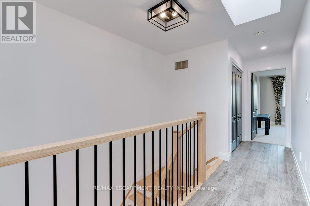 79 Browview Drive