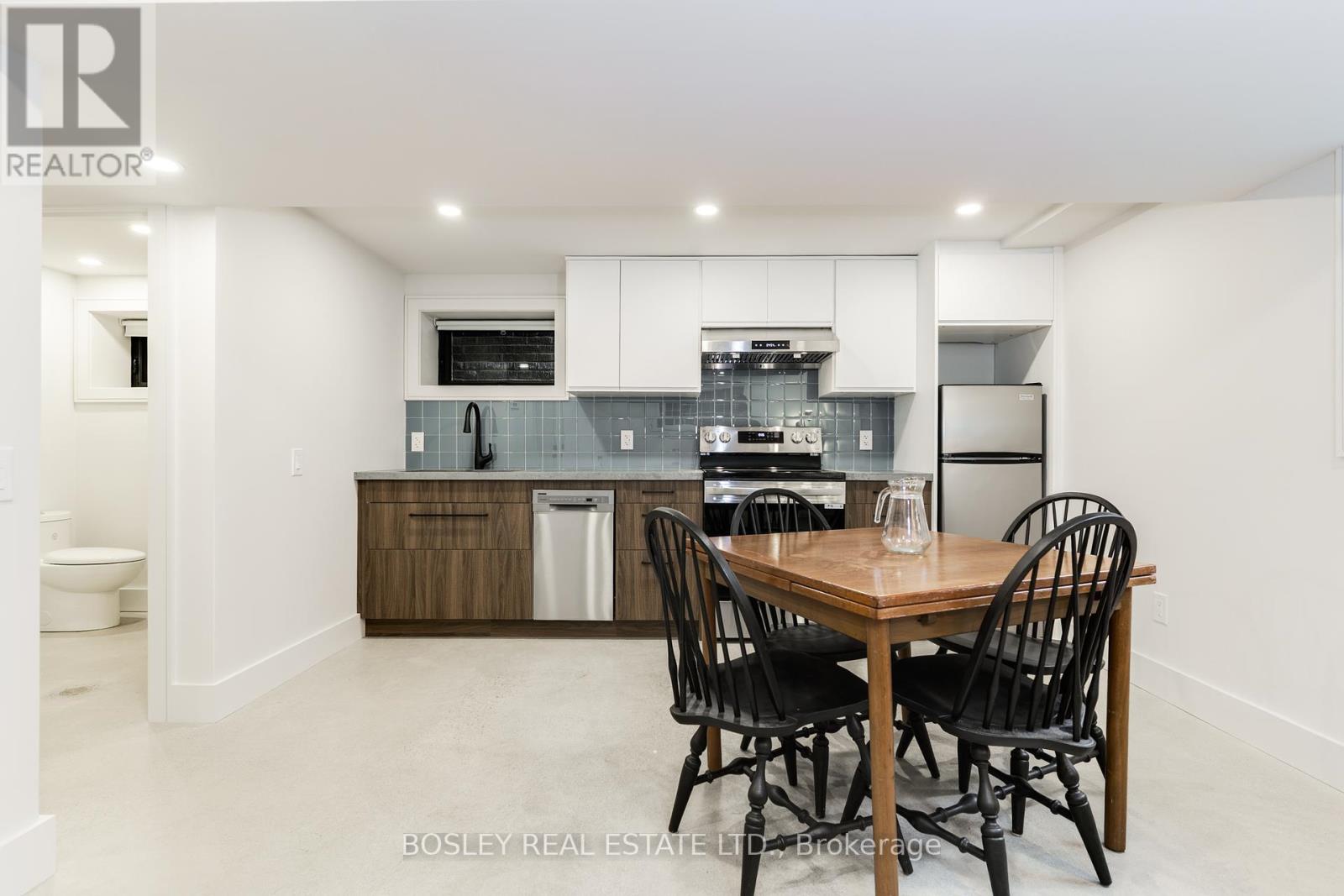 Lower 47 Linnsmore Crescent
