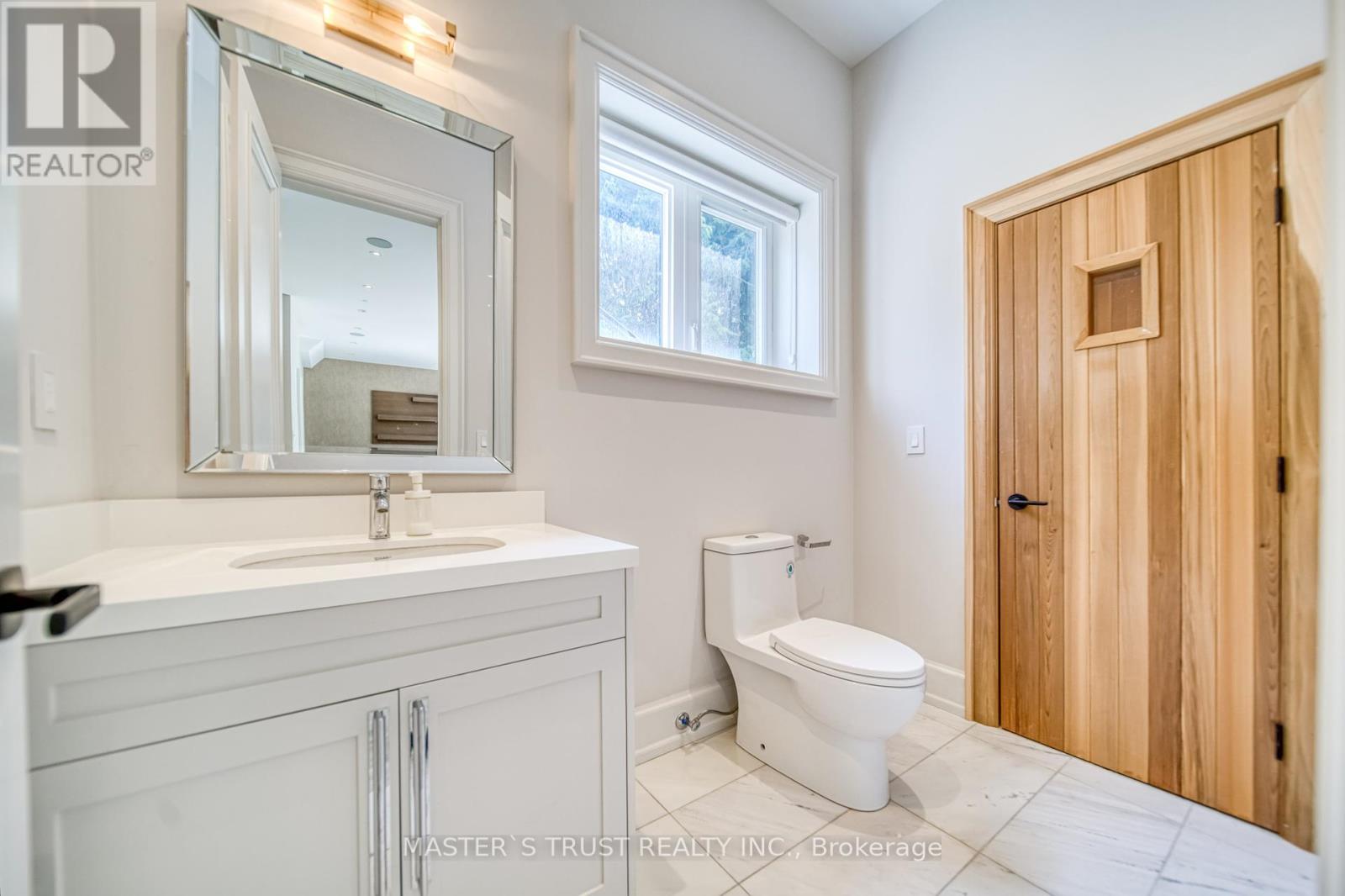15 Ames Circle
