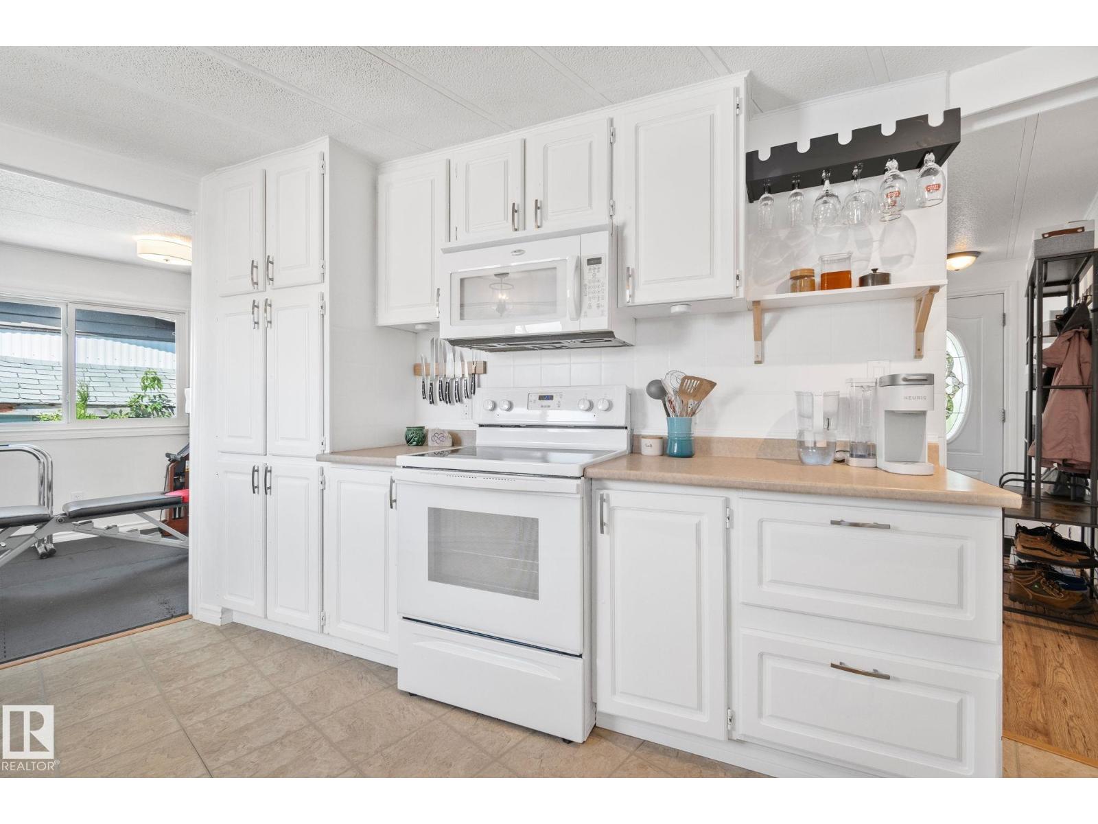 688 Evergreen Pa Nw Nw