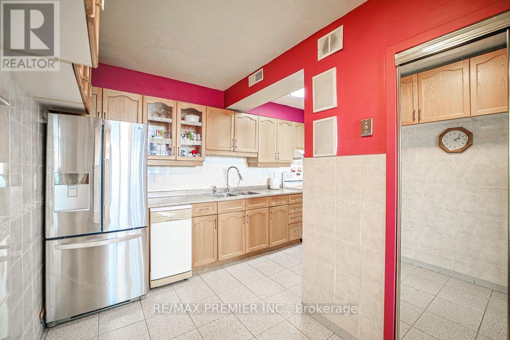 511 3460 Keele Street W