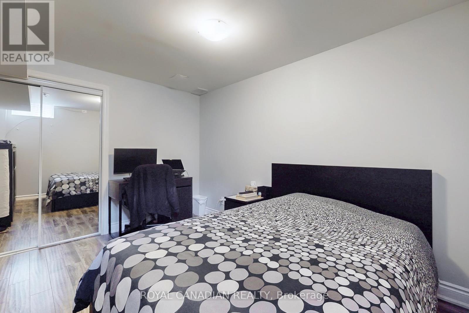 5116 Churchill Meadows Boulevard