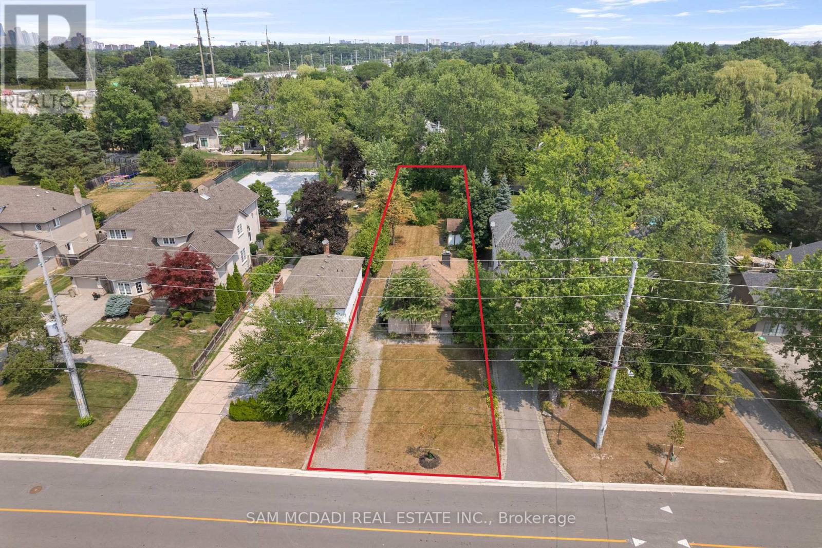 1503 Indian Grove