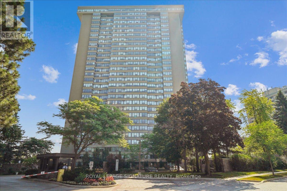 2404 55 Skymark Drive