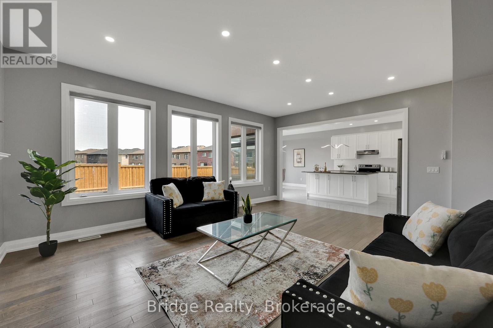 1343 Upper Thames Drive