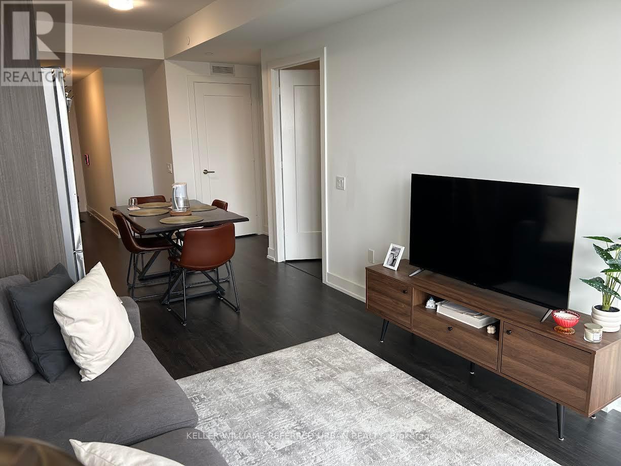 1438 20 Inn On The Park Drive