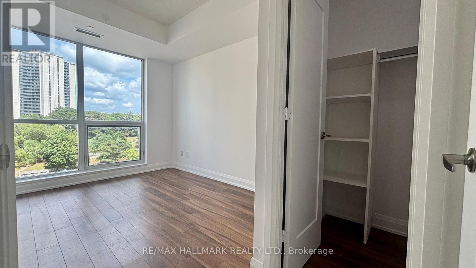 1008 18 Graydon Hall Drive