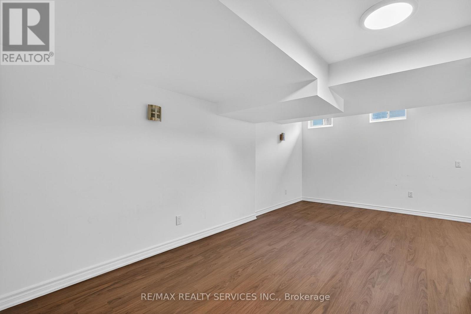 18 Fishing Crescent