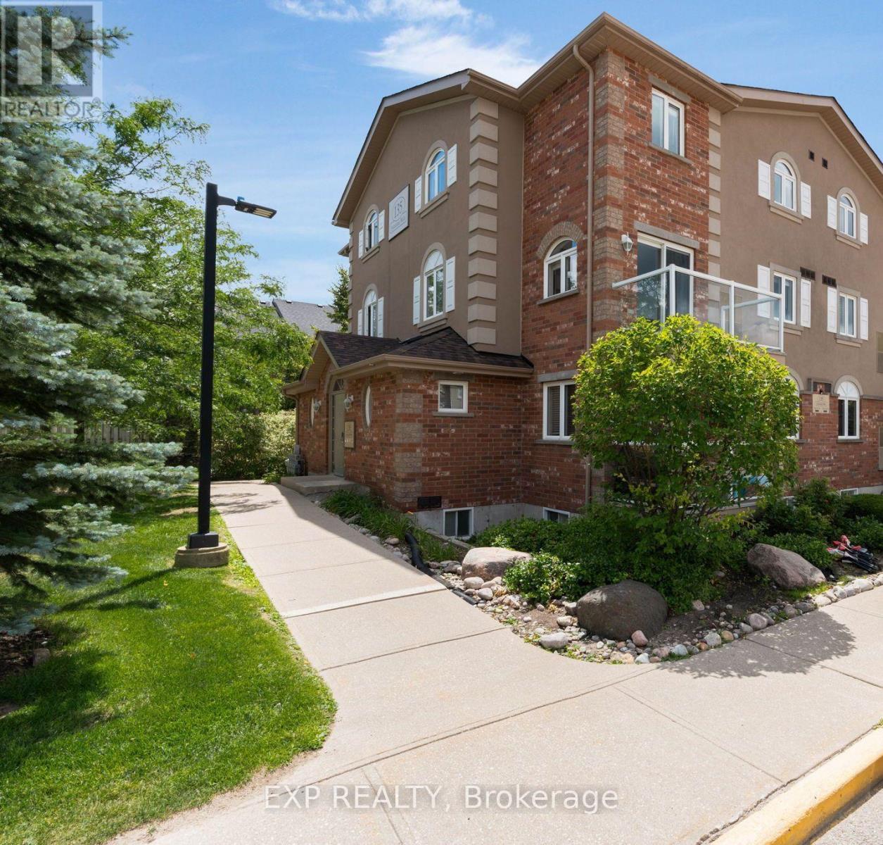3 135 Sydenham Wells