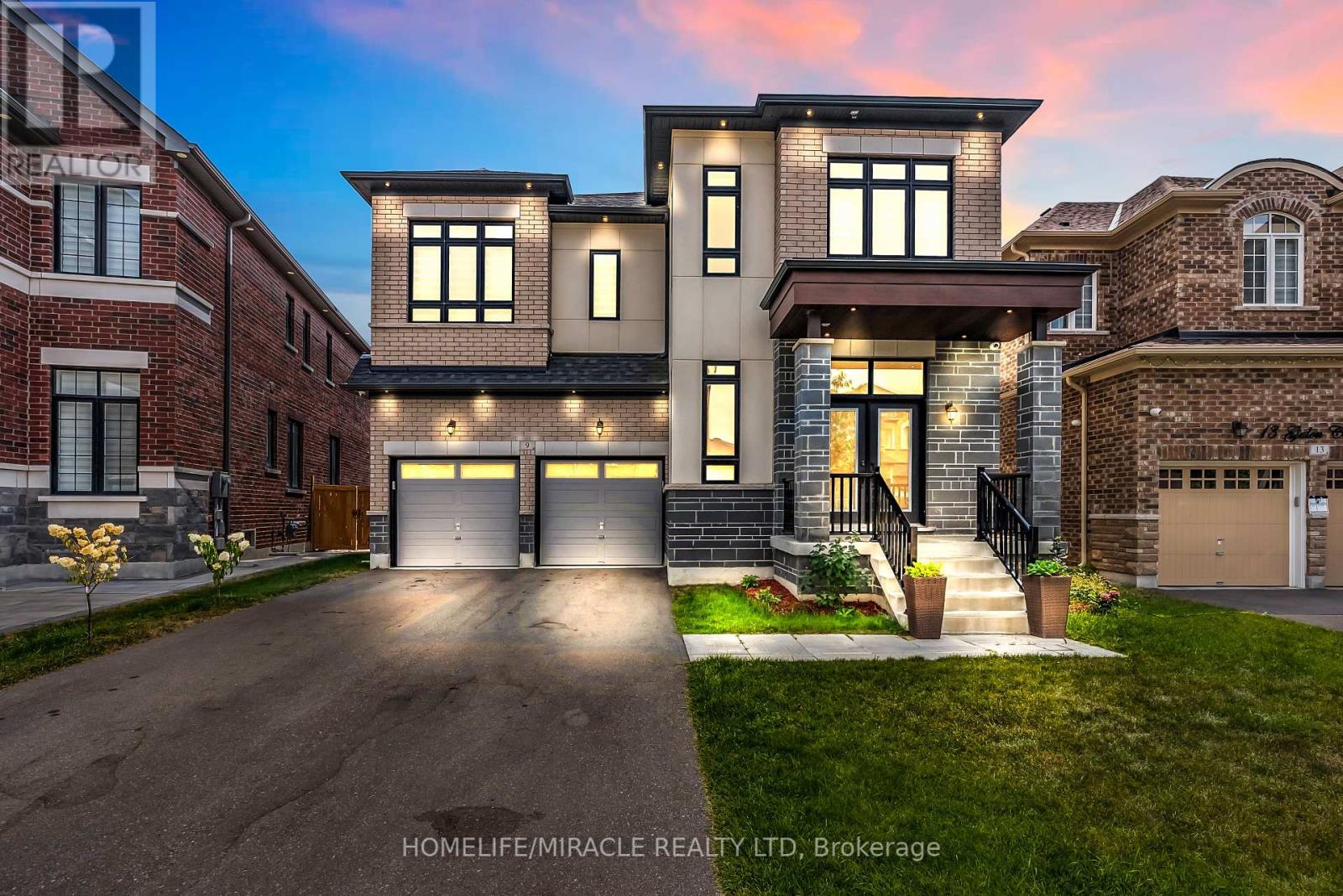 9 Galen Crescent