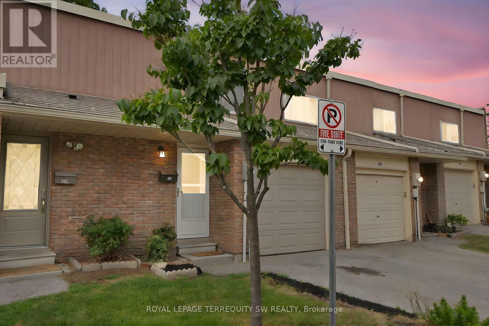 158 Woody Vine Way