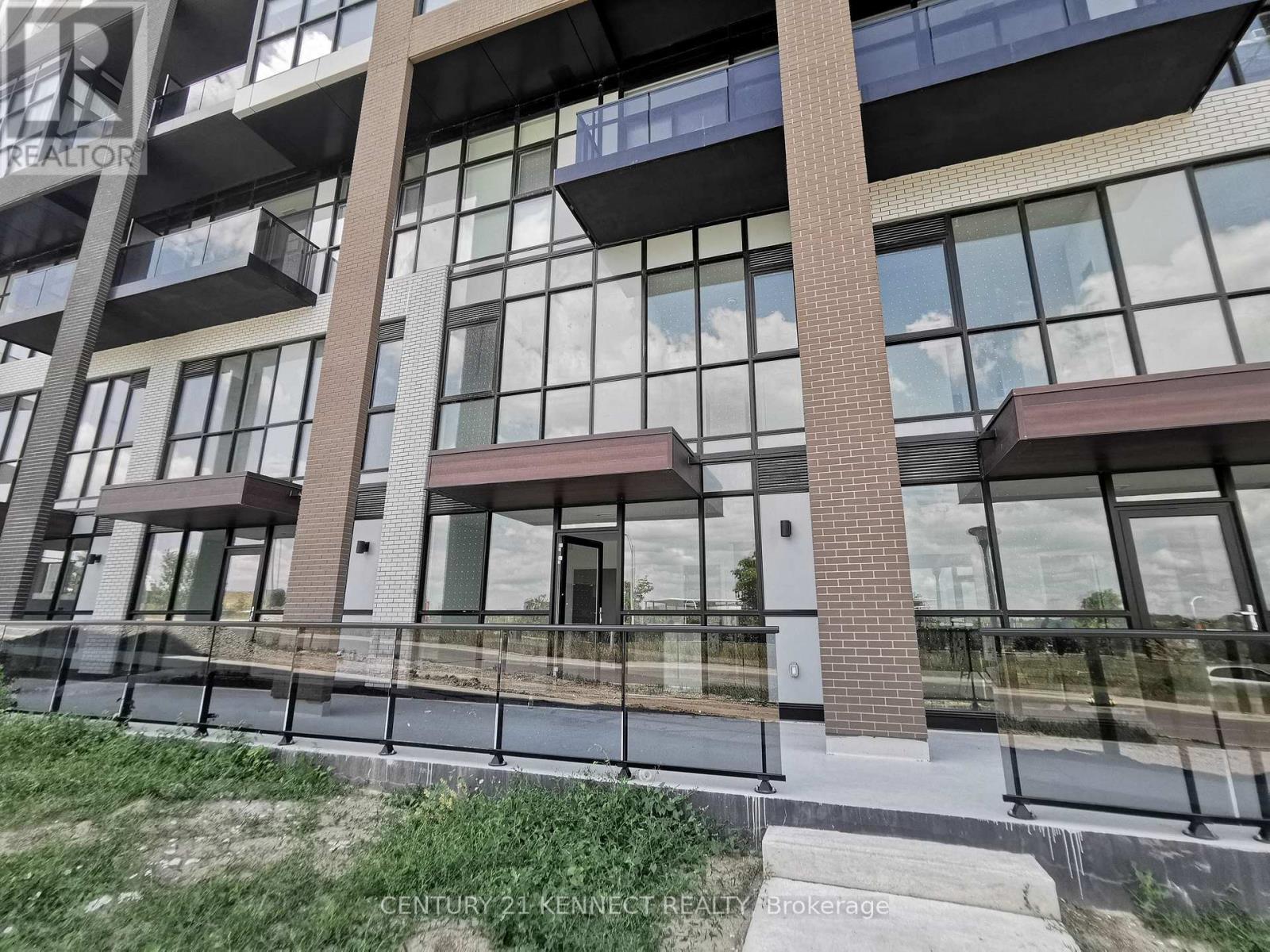 Th 2 60 George Butchart Drive