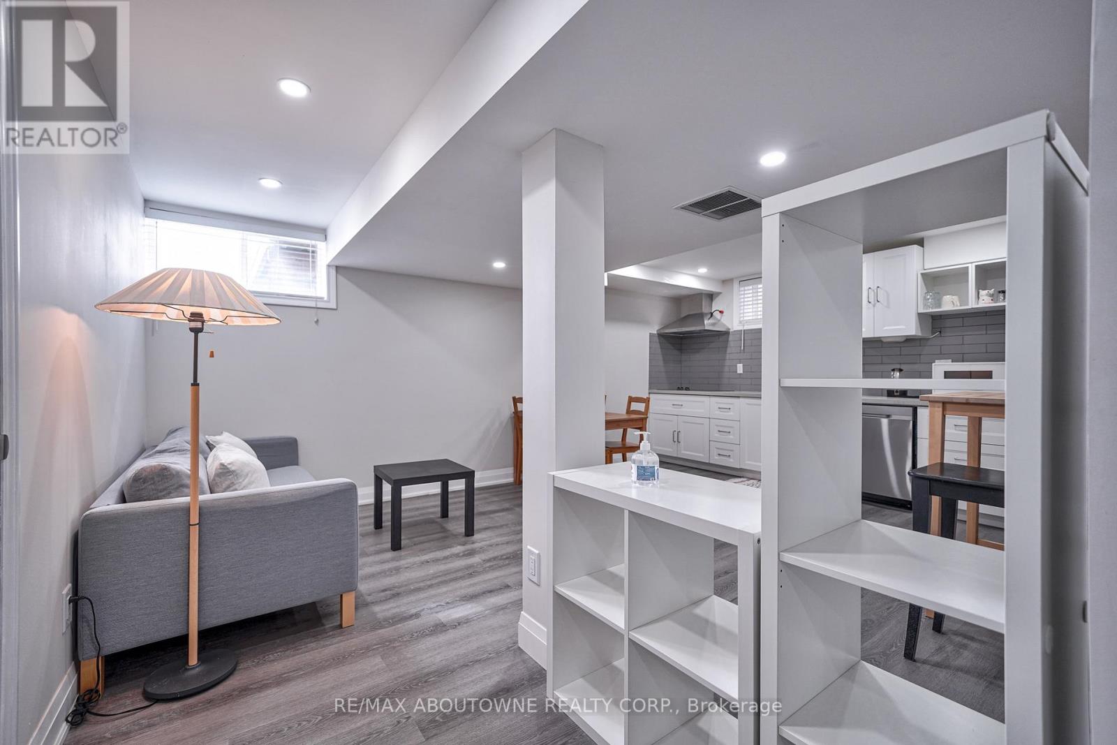 Lower 195 Greti Drive