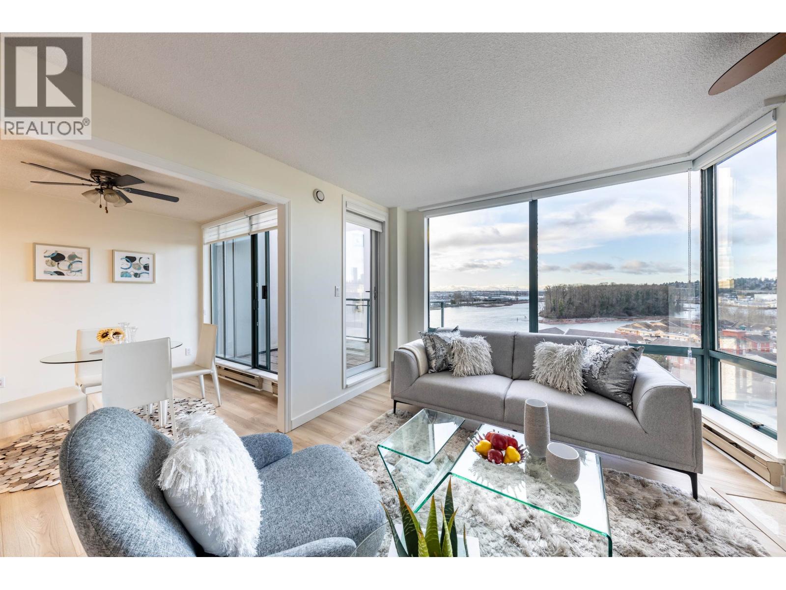 1407 8 Laguna Court