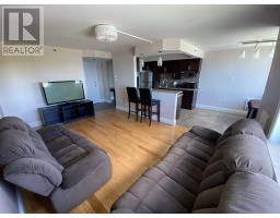 619 45 Vimy Avenue, Image 3