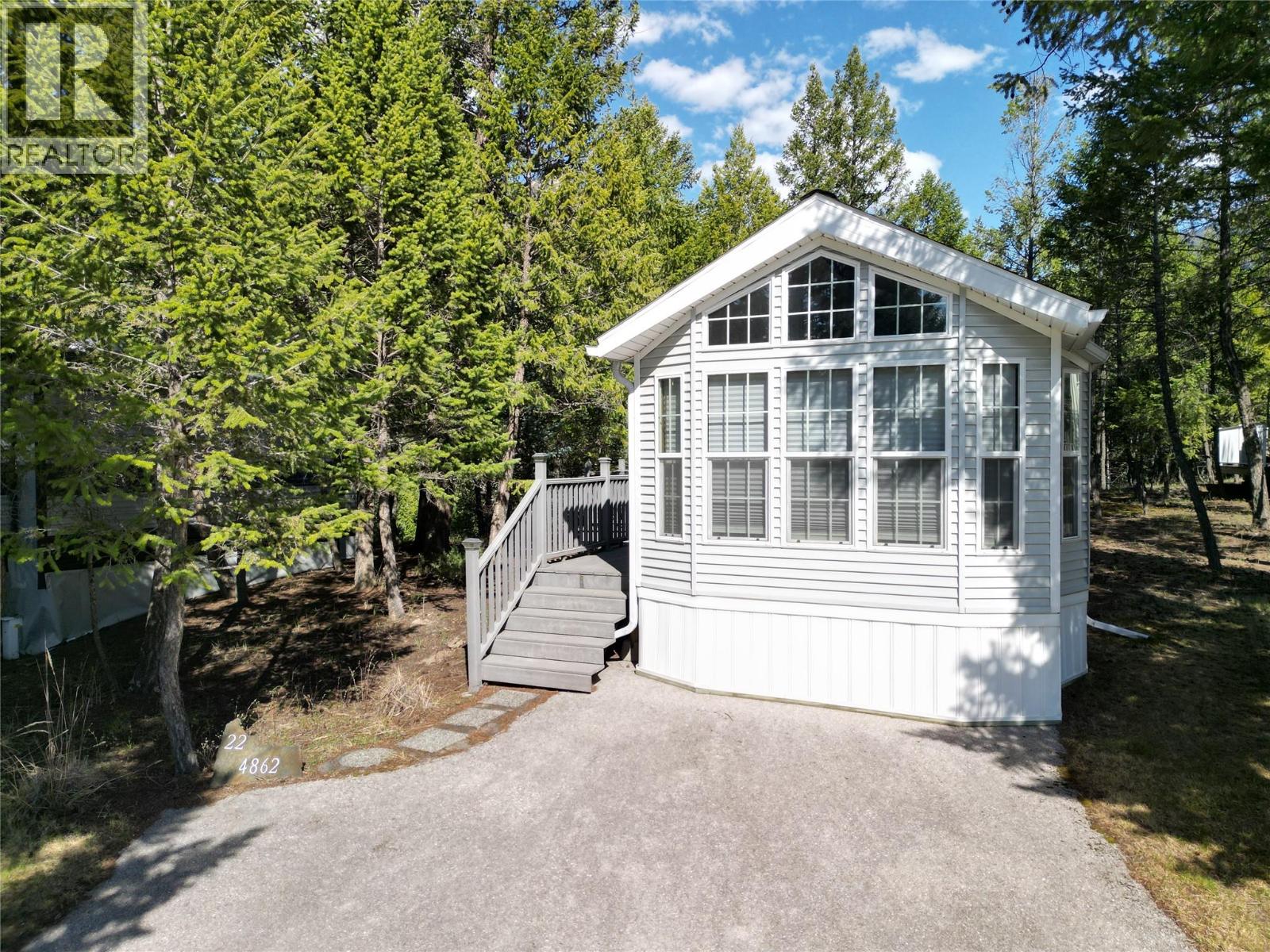 4862 Lynx Drive