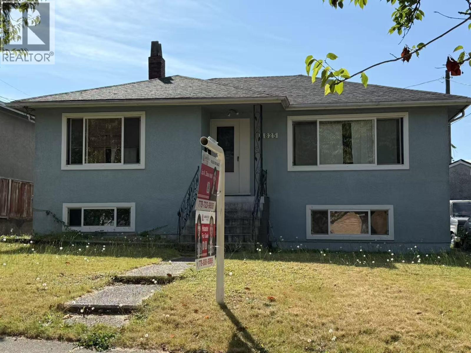 4825 Commercial Street