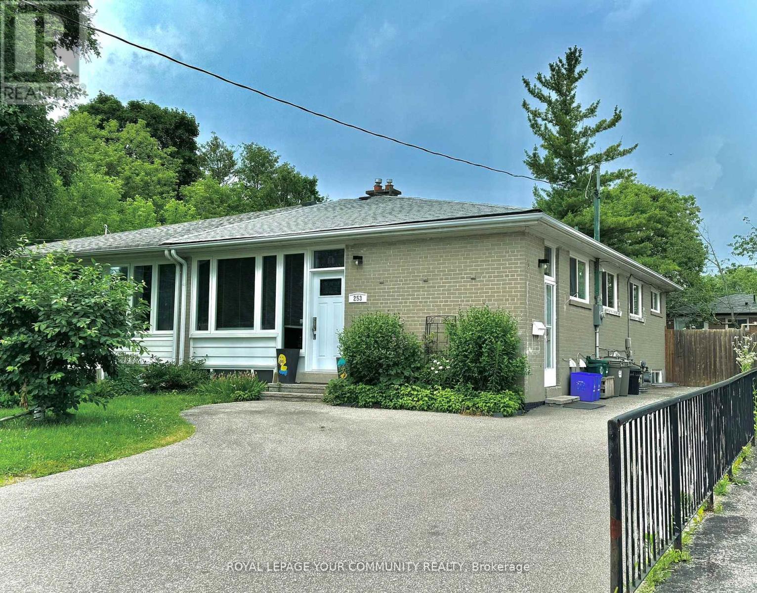 Basement 2 253 Alsace Road